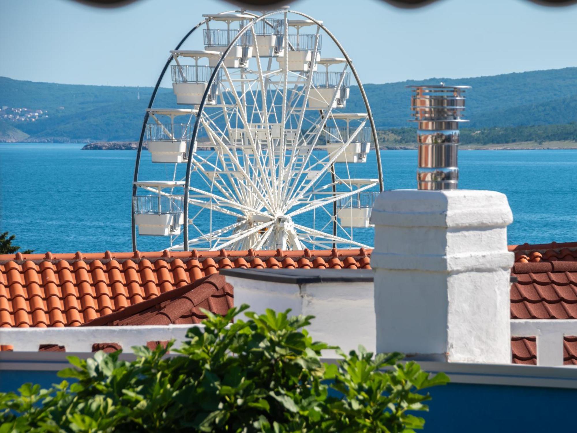 Ellity Apartamento Crikvenica Exterior foto